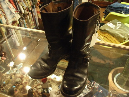 boots2-1a.jpg