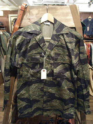 jacket205-1.jpg